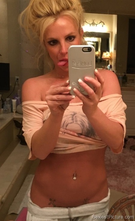 Britney Spears sexy slutty selfie