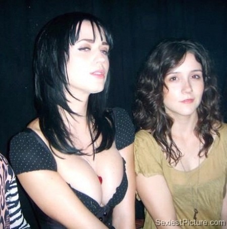 Katy Perry young boobs cleavage