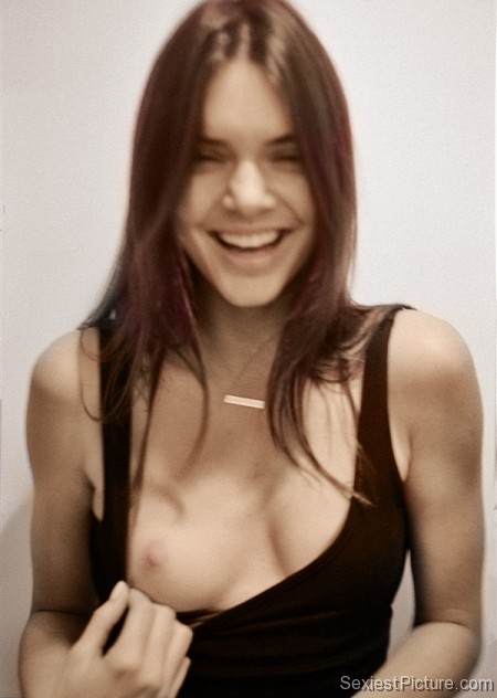 Kendall Jenner nude topless drunk flashing boob tits nipple