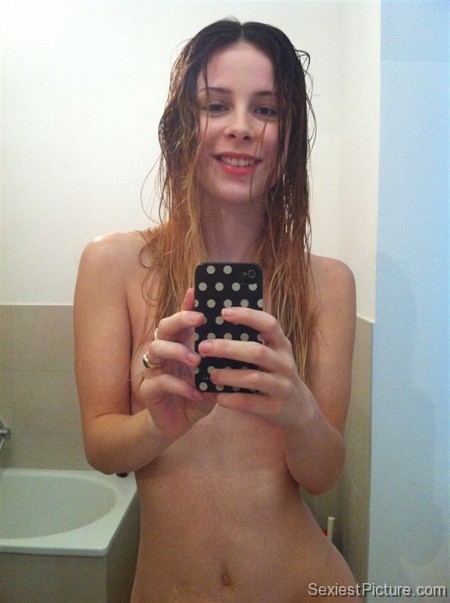 Lena Meyer Landrut naked selfie