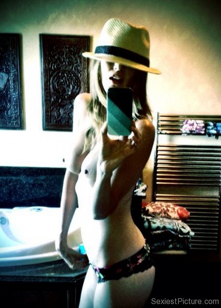 Lori Heuring Nude Topless Boobs Big Tits Cellphone Hacked Leaked Celebrity Leaks Scandals