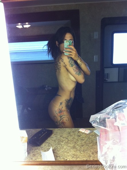 Sarah Shahi nude selfie leaked tattoos