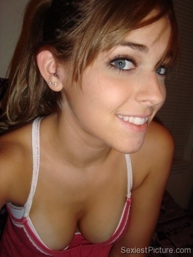 Sexy highschool teen blue eyes cleavage lingerie big tits boobs