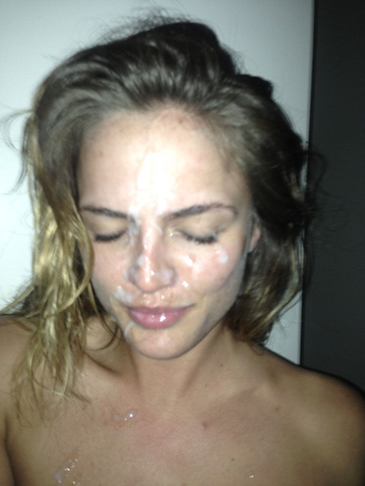 Kelsey Laverack Cum Facial Fappen