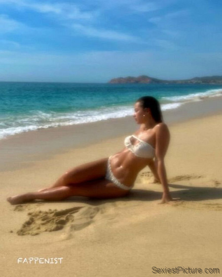 Addison Rae Big Tits Bikini Body