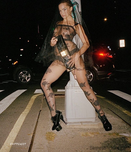 Addison Rae Nude Big Tits in the Street