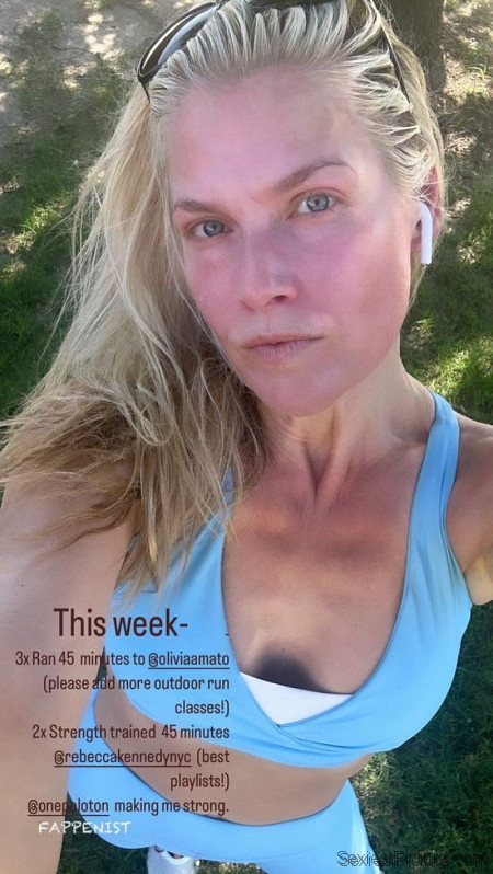 Ali Larter Tits