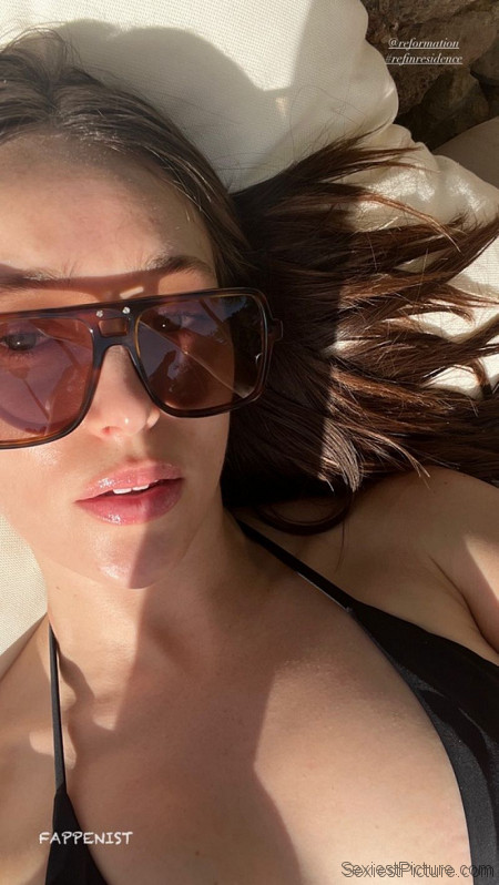 Alycia Debnam-Carey Big Tits Nipples