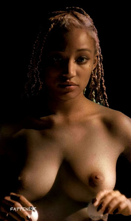 Amandla Stenberg Nude