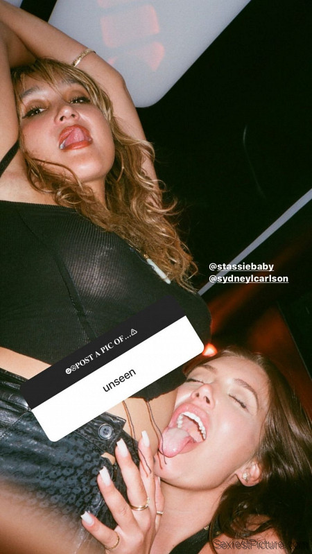 Anastasia Karanikolaou and Sydney Lynn Lesbian Photo