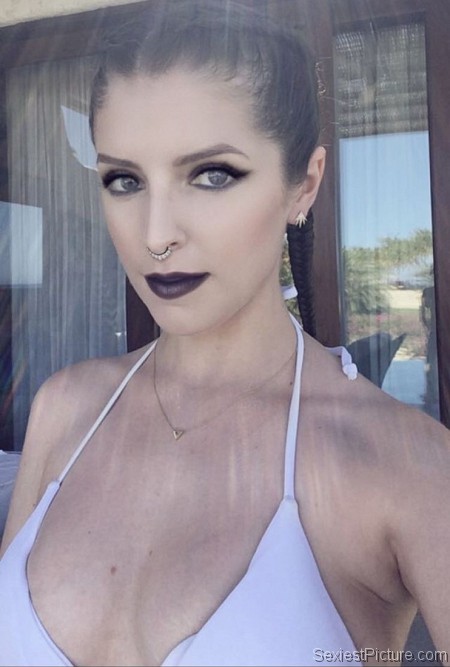 Anna Kendrick bikini selfie