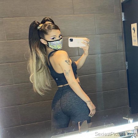 Ariana Grande Sexy Ass
