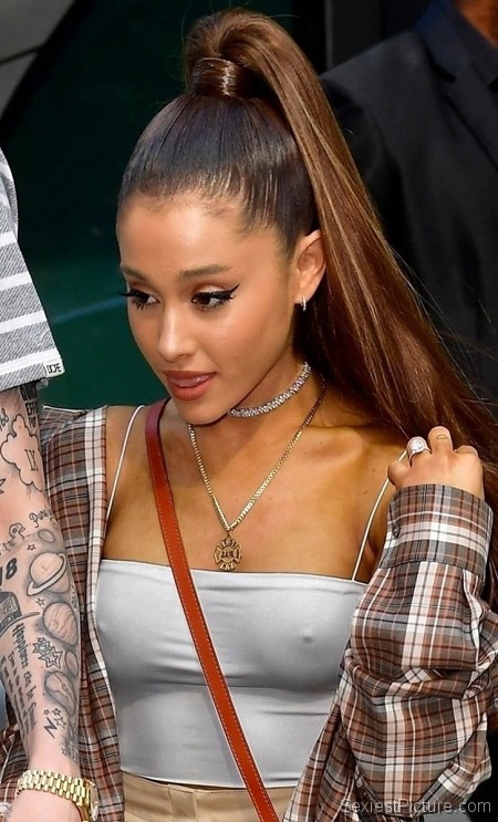Ariana Grande pokies