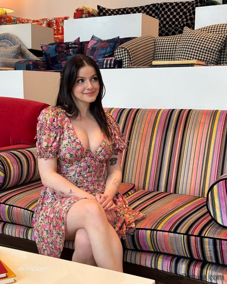 Ariel Winter Big Tits