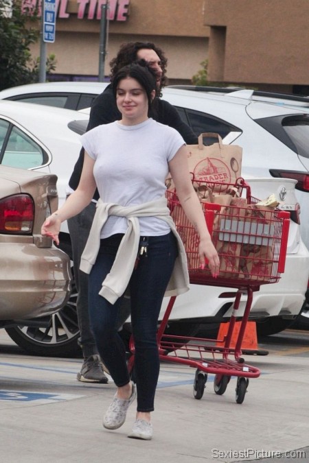 Ariel Winter Braless Tits