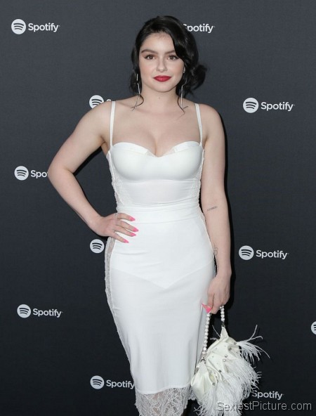 Ariel Winter Sexy Dress