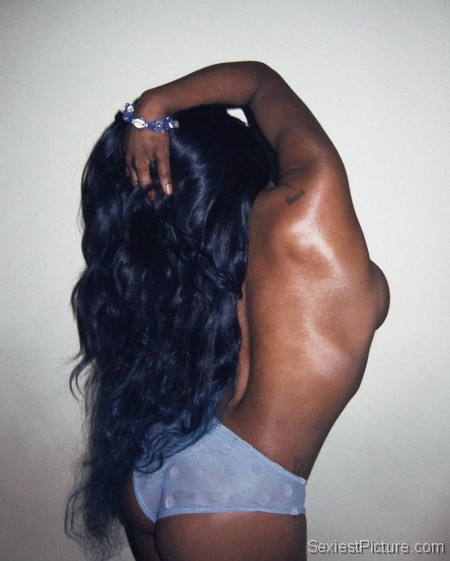 Azealia Banks Topless