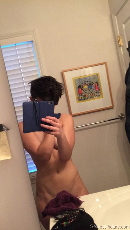 Bex Taylor-Klaus nude selfie leaked fappening