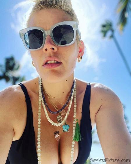 Busy Philipps Boobs