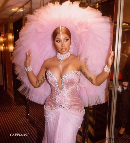 Cardi B Big Tits