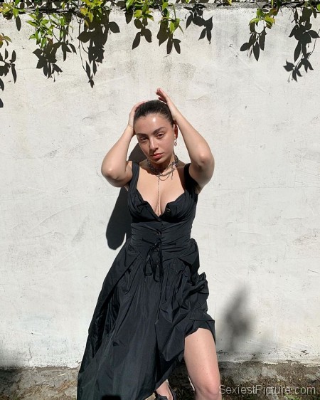 Charli XCX Sexy Cleavage