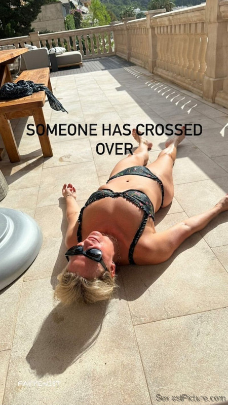Chelsea Handler Big Tits Bikini