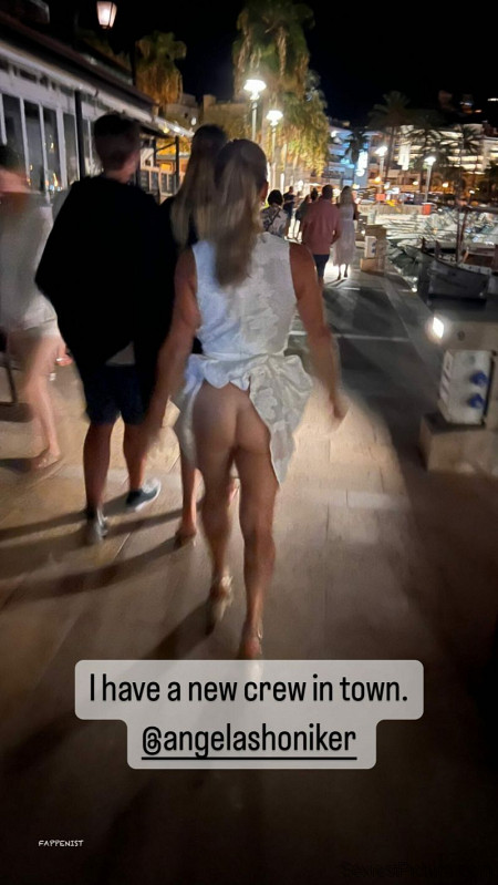 Chelsea Handler Naked Ass