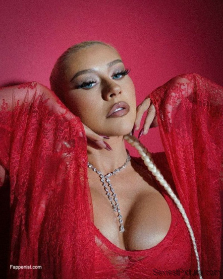 Christina Aguilera Big Tits