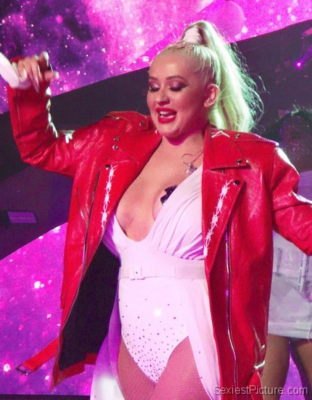 Christina Aguilera Nip Slip Wardrobe Malfunction