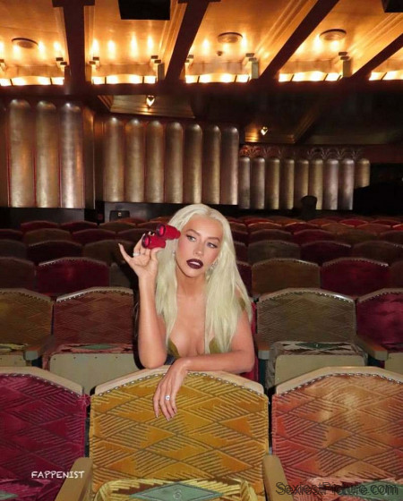 Christina Aguilera Tits