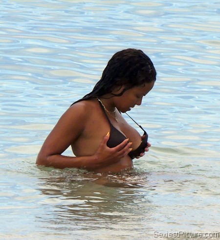 Christina Milian nip slip