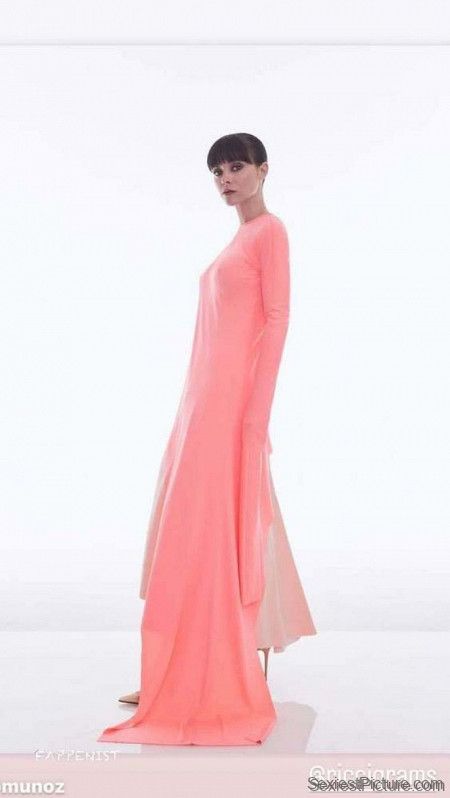 Christina Ricci Nipples