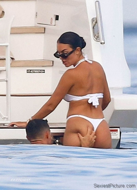 Cristiano Ronaldo Grabbing Georgina Rodriguez's Ass