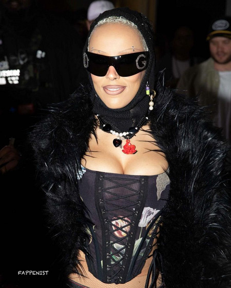 Doja Cat Big Tits Corset