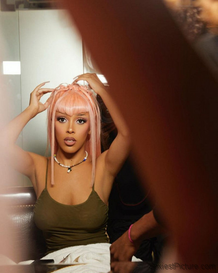 Doja Cat Tits