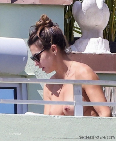 Elisabetta Canalis Nude Caught