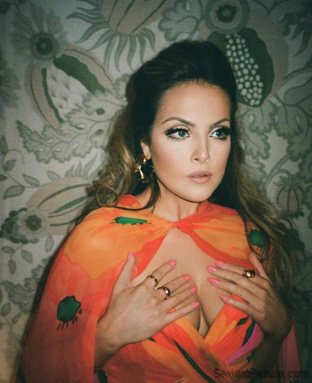 Elizabeth Gillies Tits Elizabeth Gillies Tits