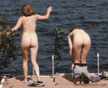 Elizabeth Olsen Naked