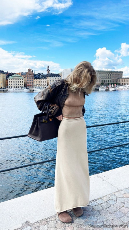 Elsa Hosk Nipples