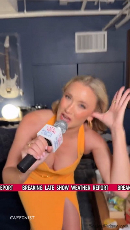 Emily Osment Big Tits Deep Cleavage