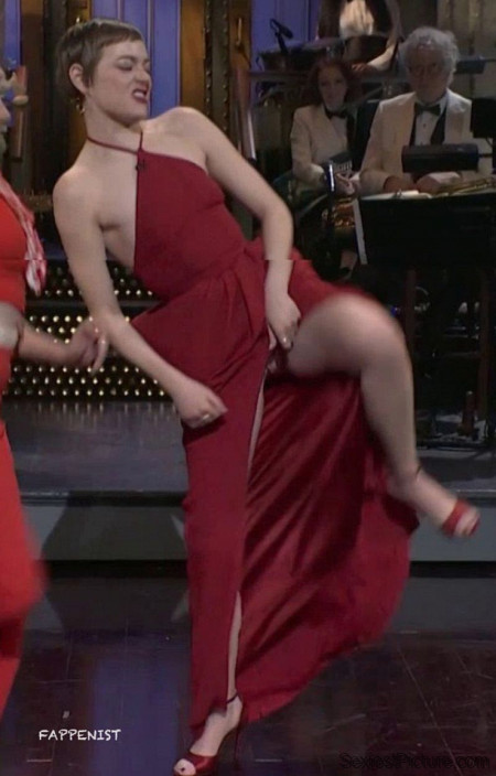 Emma Stone Upskirt