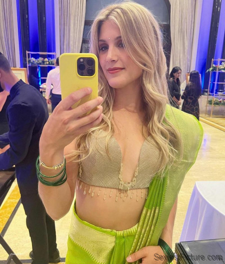 Eugenie Bouchard Tits