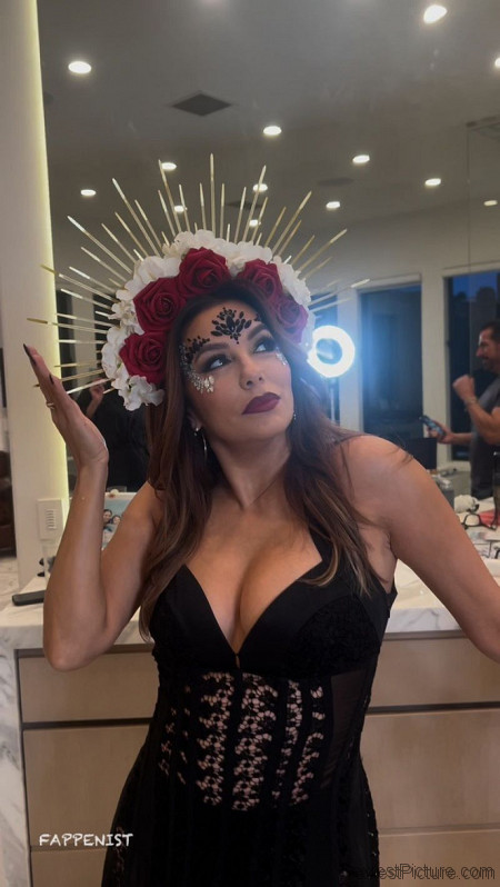 Eva Longoria Braless Big Tits