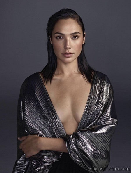 Gal Gadot Braless Boobs