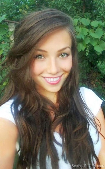 Gorgeous sexy brunette teen smile eyes lips big boobs
