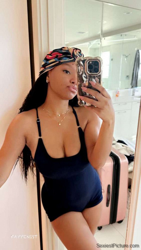 Halle Bailey Big Tits Selfies