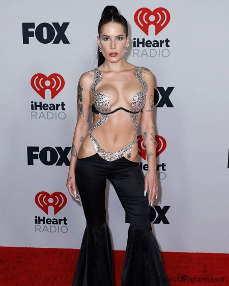 Halsey Tits