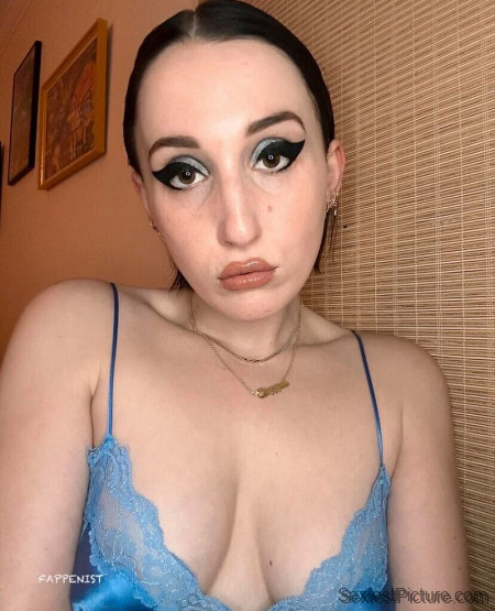 Harley Quinn Smith Big Tits Lingerie