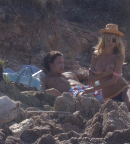 Heidi Klum topless nip slip bikini