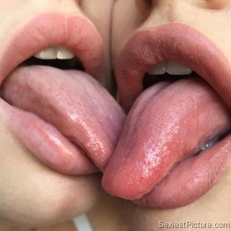 Hot lesbian tongues 